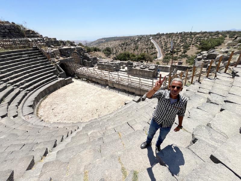 Théâtre romain en basalte à Umm Qais