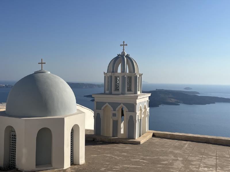 Dôme et clocher typique des Cyclades